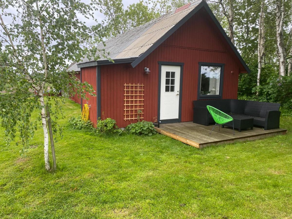 Lilla Sandslaett Holiday home *